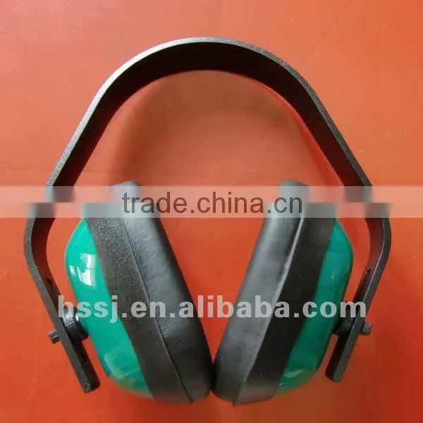 Professional noise cancelling Earmuffs SNR: 35 db