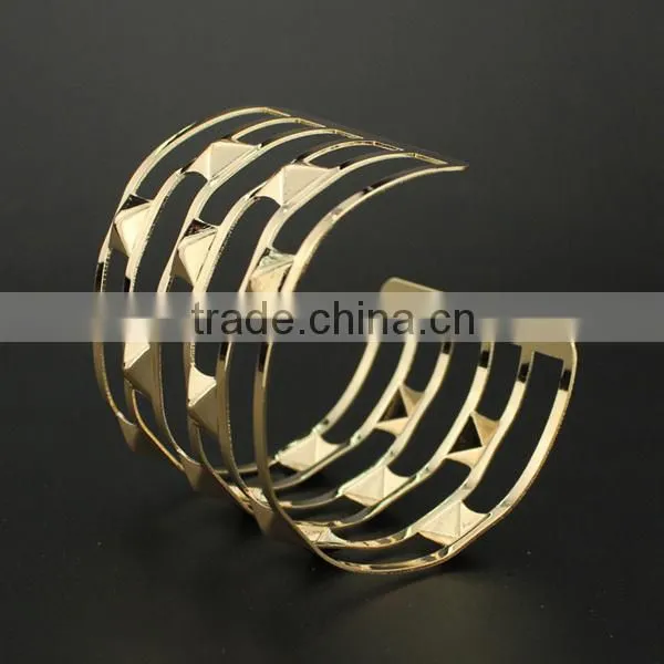 europe hollow golden free sample wide cuff bracelet