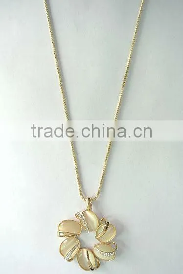 swan pearl pendant necklace