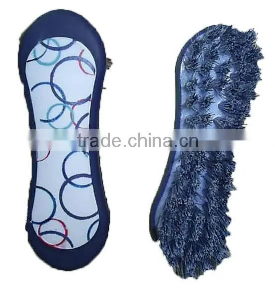 corlorful wooden back horse face brush