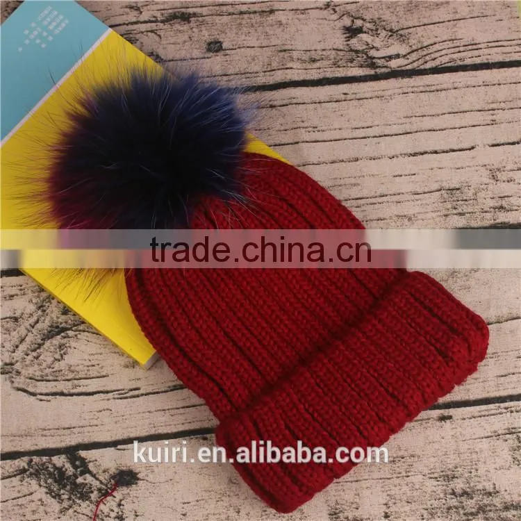Wholesale Beanie Hats with raccoon fur ball for lady