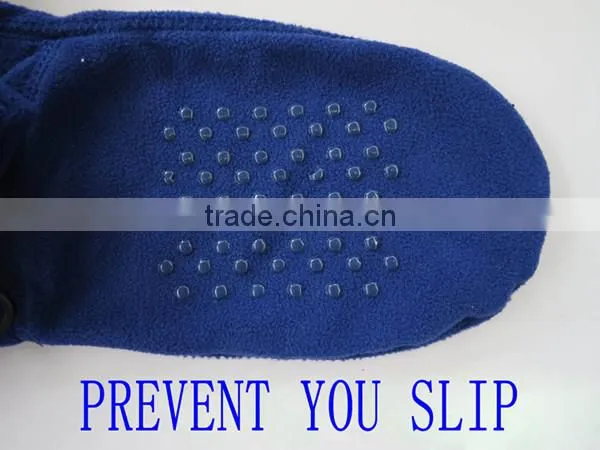2017 fashion 100% polar fleece socks with customized logo