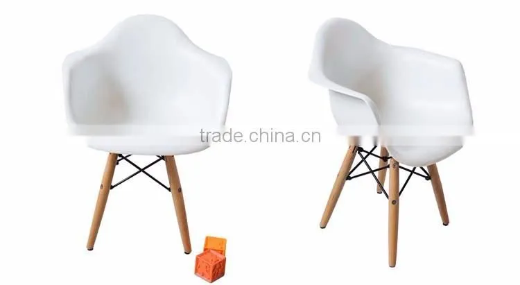Retro Modern Colorful Metal Natural Wood Dowel Leg Base Plastic Molded Armchair French Kid Dining Chair