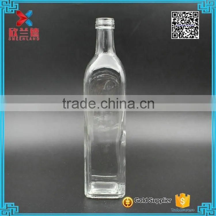 730ml Screw Cap Sealing Type Classical Glass Bottles for Alcohol Drink