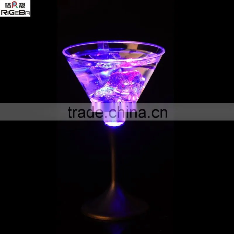 Fashional led flashing cup for party supplies and club Led Martini Cup