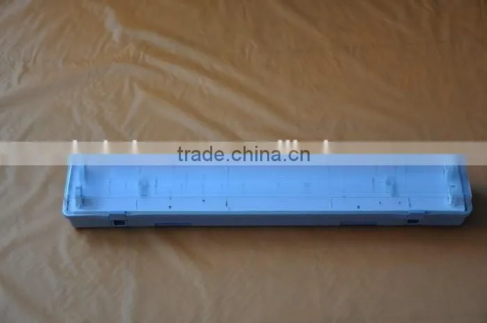 China Supplier T8 Energy Saving Dust Proof Ip65 Tri-Proof Led Light