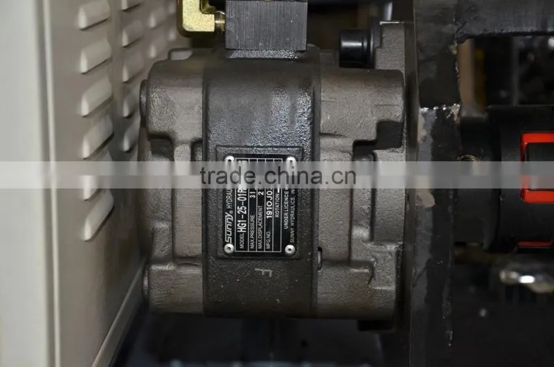 Vertical Single Station 2000CC Rubber Injection Molding Machine