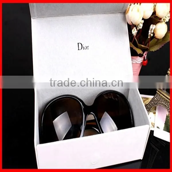 2014 New Style black or white luxury unique custom logo priting sunglasses Box Wholesale