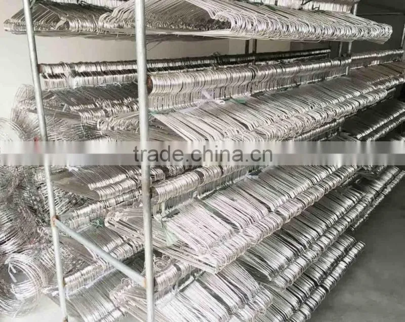 Factory price Metal Laundry Hanger PE dipping Wire Hanger