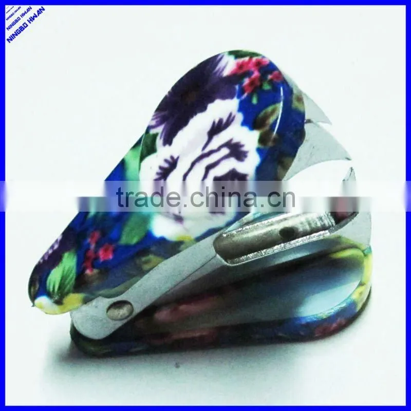 Multi function double lines teeth office staple remover