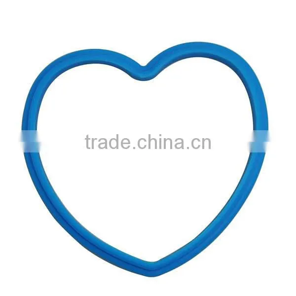 Hot selling heart shape silicone egg tart mold