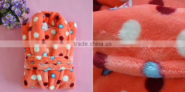 Super soft new design colorful dots printed coral fleece bathrobe
