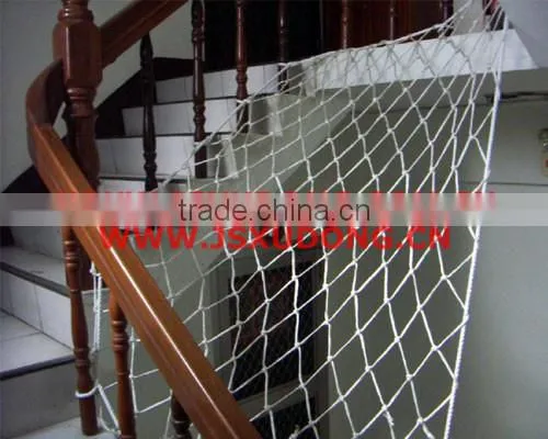 Stairway safety net