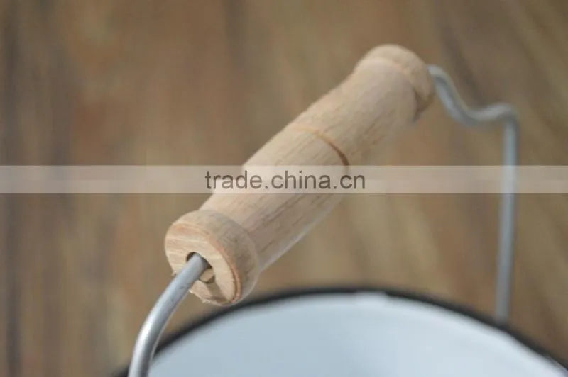 Enamel pot set