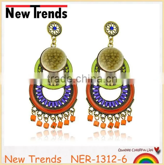 Big circle studs earrings with small acrylic beads