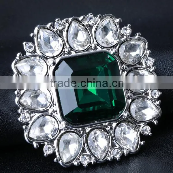 Square brass crystal china wholesale brooch