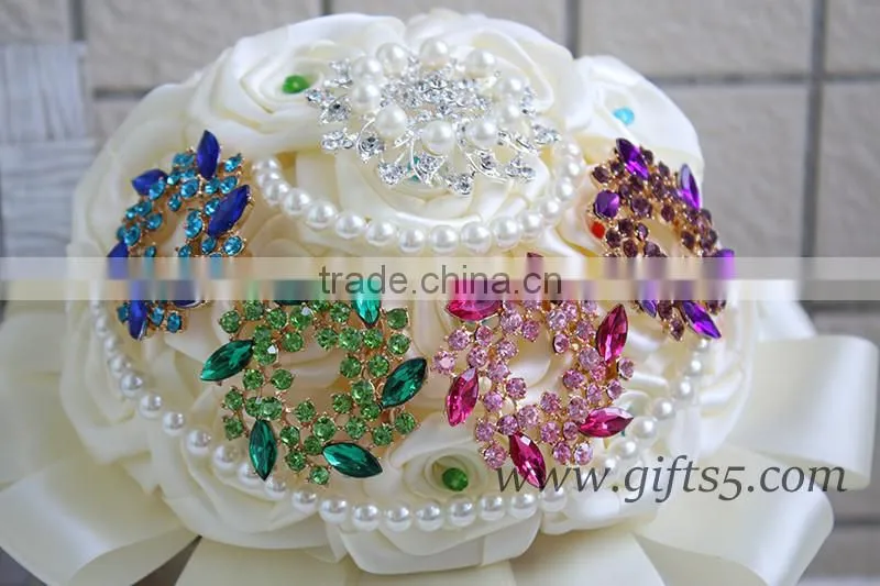 Handmade rose bridal brooch bouquet