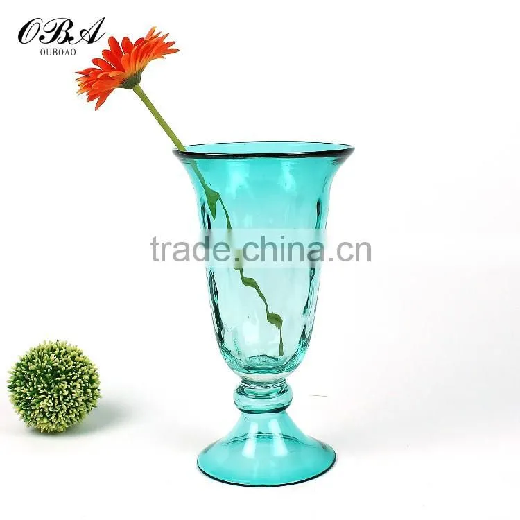 Wholesale direct sales creative glass vase for wedding centerpiece / Flower shape cheap glass flower vase for terrarium