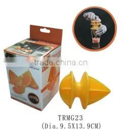 Promotional plastic handy kitchen eco-friendly manual fruit juicer