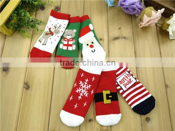 New design very cheap baby socks christmas sock made in china