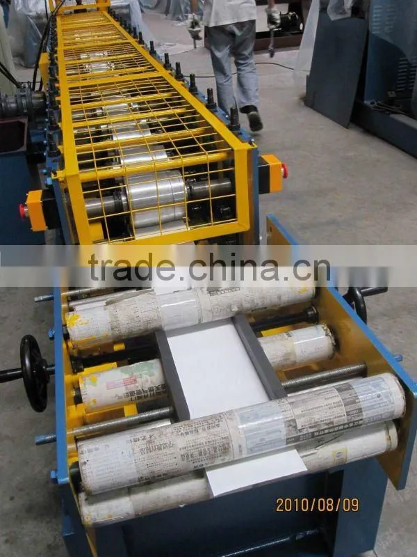 roller shutter forming machine