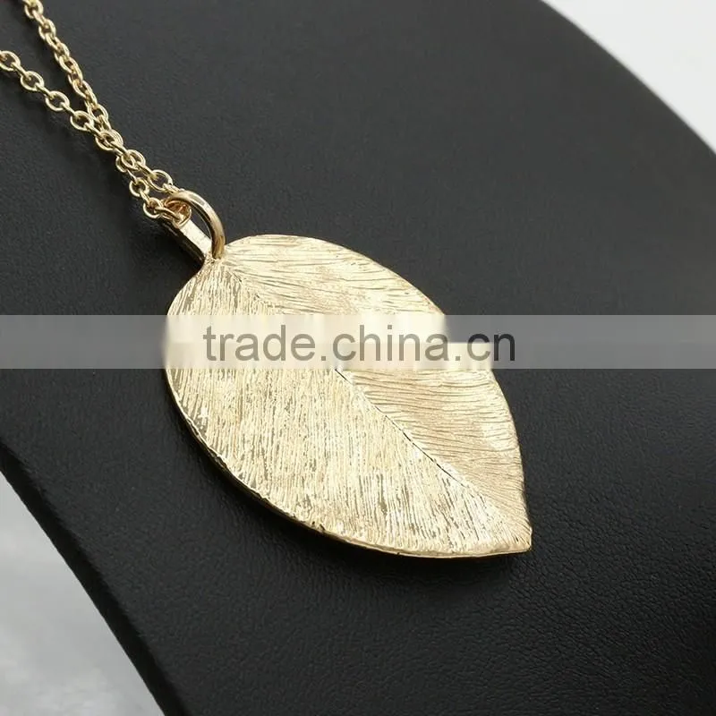 Noble retro leaf necklace sweater chain gold leaf long necklace