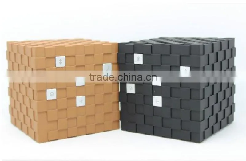 Best Quality Magic Cube subwoofer audio speaker with wireless mic