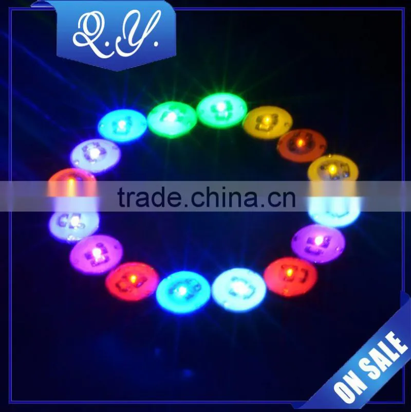 LED Gifts Good Gifts for Girls Birthday / Christmas Gifts Flashing Light Earrings Wholesale