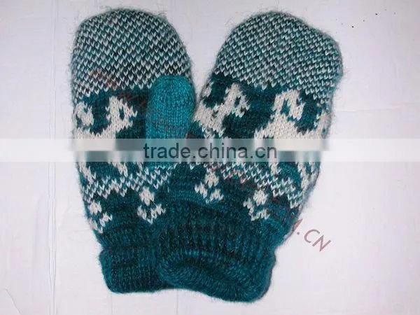 knitting glove
