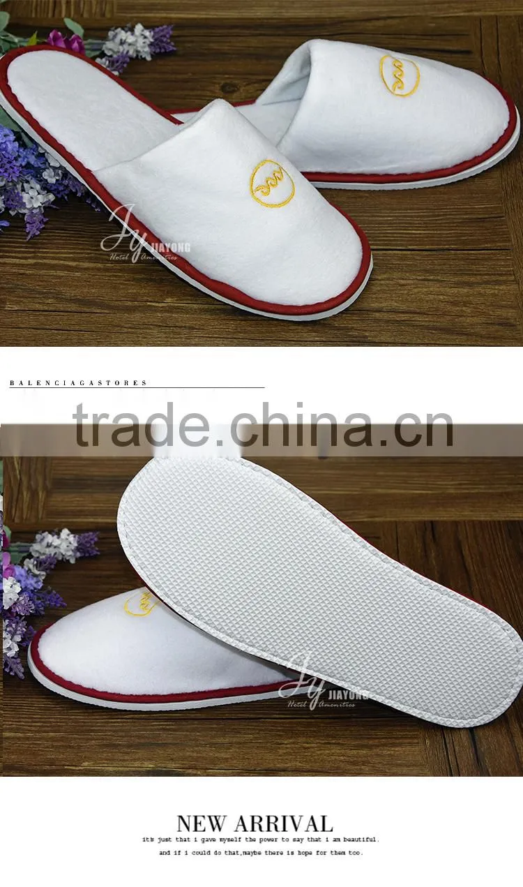 New design custom logo slippers disposable guest slippers