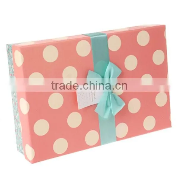 Lovely Bow With Spot Printing Paper Gift Box