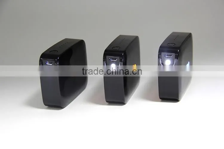 Emitting logo Universal external power bank 5600mah