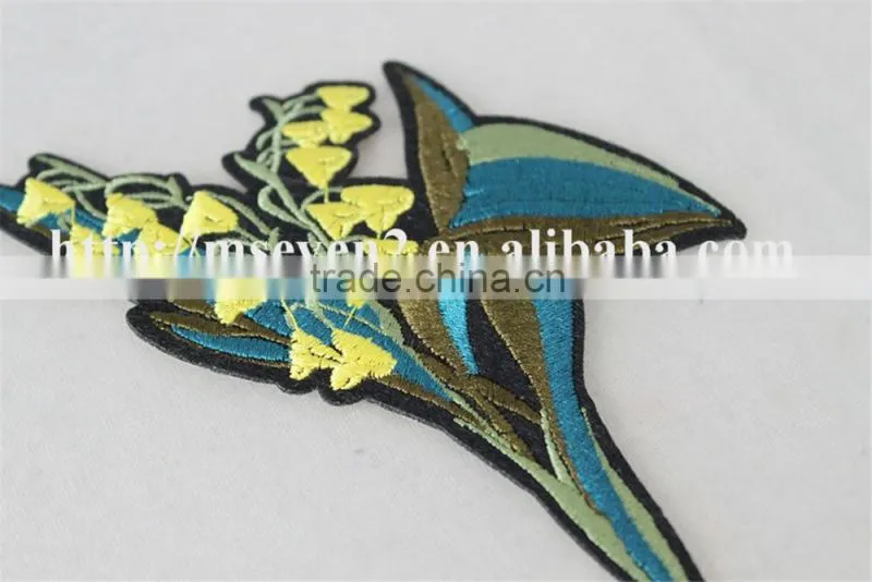 cheap price factory wholesale professional customized applique embroidered patches flower shape for clothing