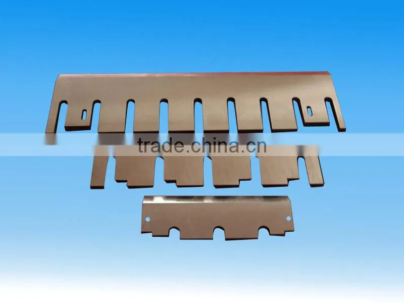 Chipper Knife with Honed and Straight Edges