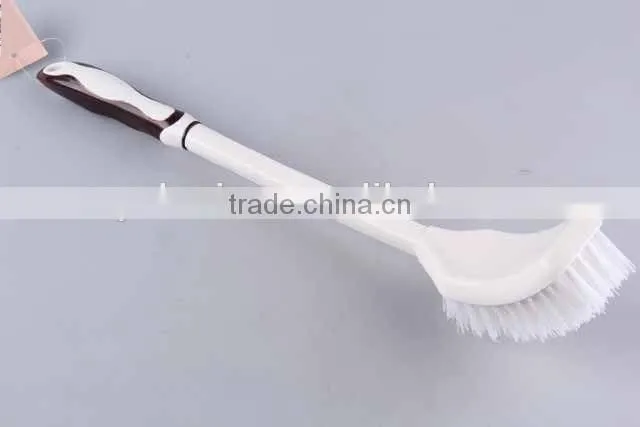 Curved Plastic Cleaning Brush