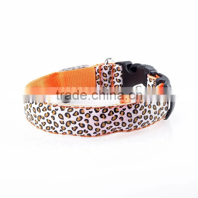 2015 High quanlity LED light dog collar flashing pet collar with leopard print