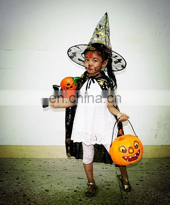 Manufacturers china wonderful kids halloween costoms with cloak hat and pumpkin bucket