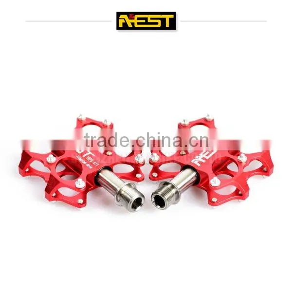 Pedals For Bicycle With Titanium Axle