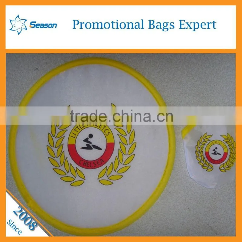 Fashion wholesale foldable frisbee fan with hole cheap plastic frisbee