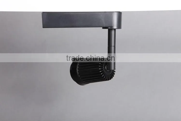 7W Black Adjustable COB led track spot light with good quality