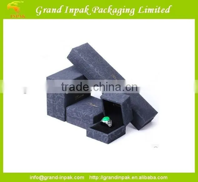 High-end wholesale customized paper jewelry boxes custom necklace box with logo