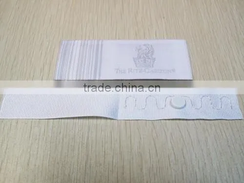 High Performance RFID Tags in Clothing/Garment/Bedsheet Tracking