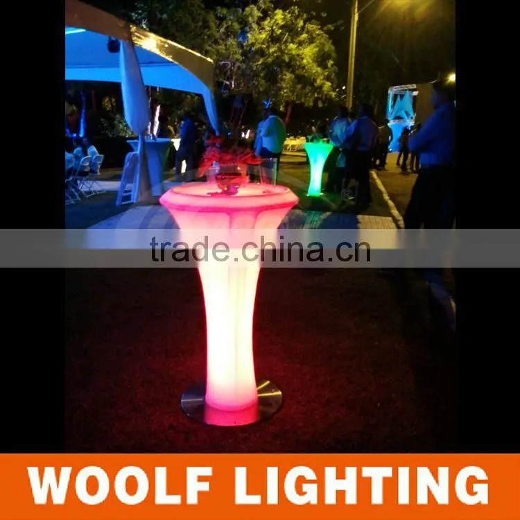 Fashionable Look Nightclub Graceful LED Glowing Bar Round Cocktail Table