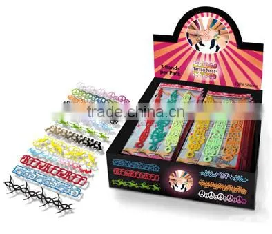 Cool hollow plastic bracelet silicone rubber bands