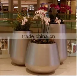 Modern fiberglass flowerpot