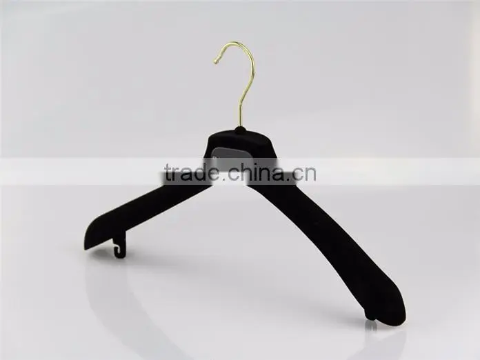 CY-631 custom flocking plastic hanger velvet plastic hangers for wide shoulder