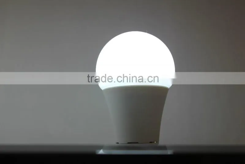 Aluminum E27/E26 12 watt led bulb A70 12W led bulb CE RoHS