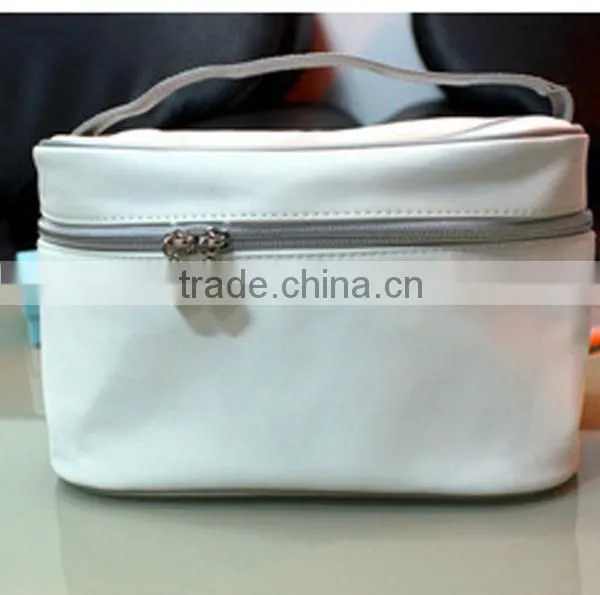 Hot Sale Good quality and cheap promotional pvc cosmetic bag