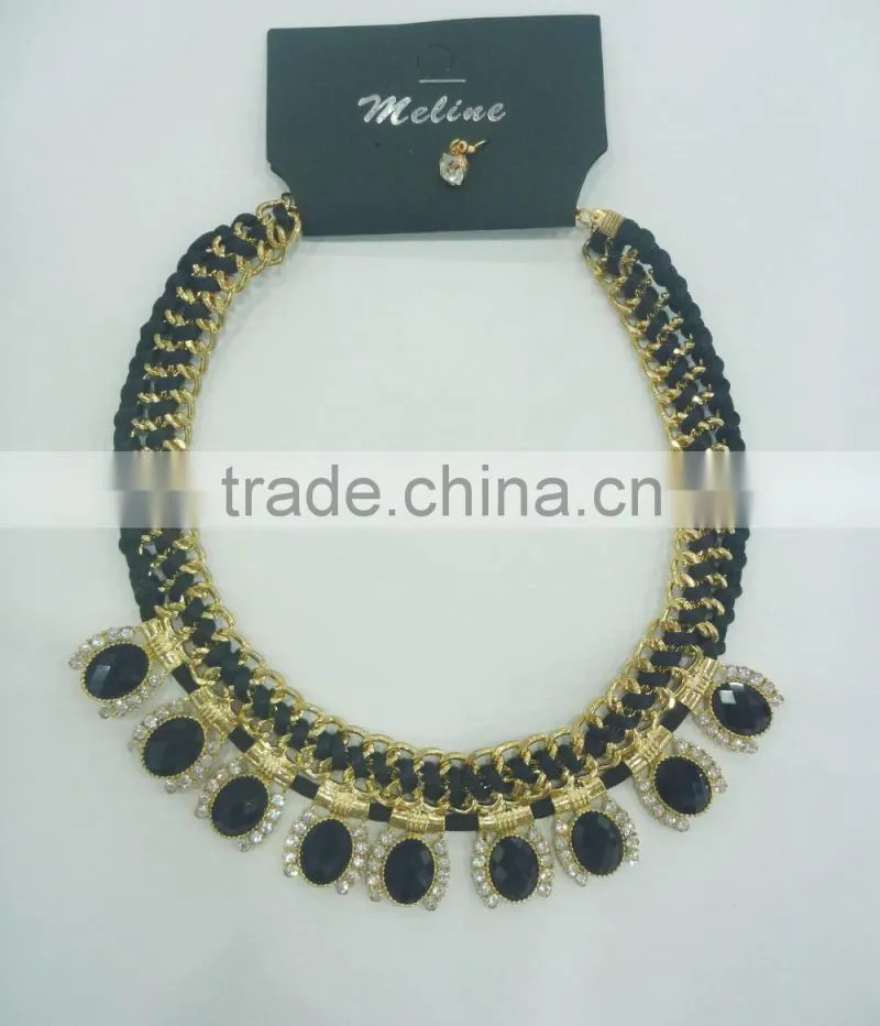 FASHION BRAIDED METAL CHAIN/STONES STATEMENT NECKLACE EARRING SET