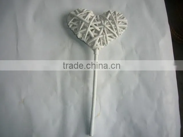 decoration heart willow baskets